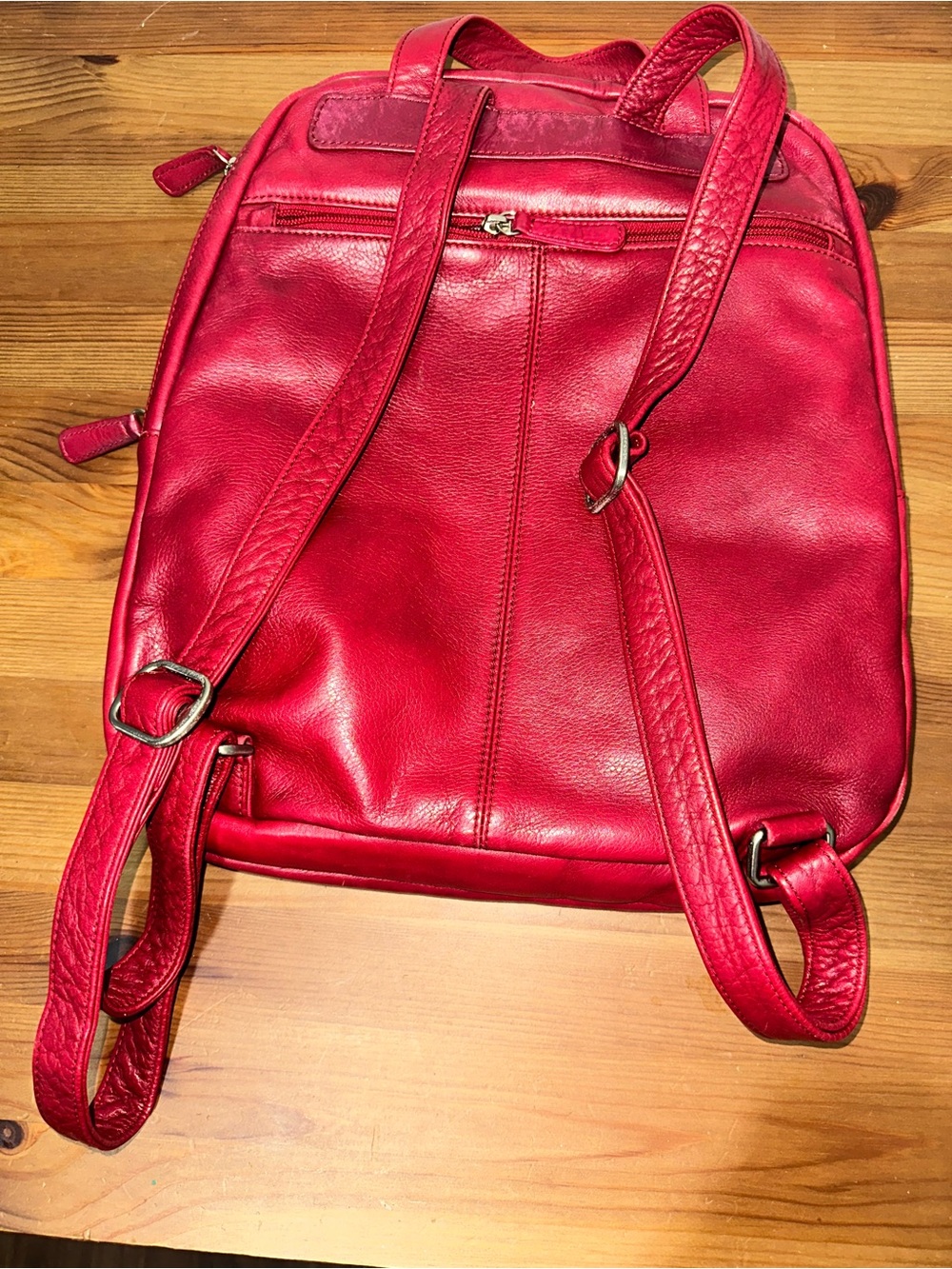 Red Leather Backpack - Picture 6 of 8